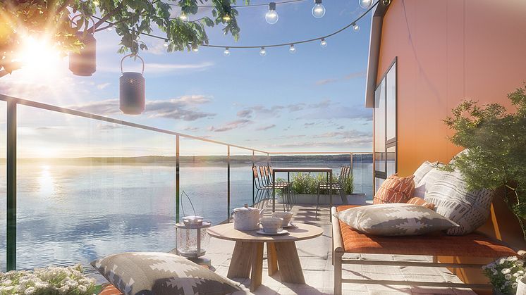 Brf Söderläget  i Hudiksvall. Terrass med utsikt i söderläge. Bild: Carbonwhite