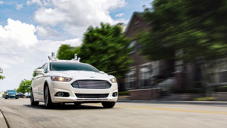 Nå kommer Ford uten ratt og pedaler!