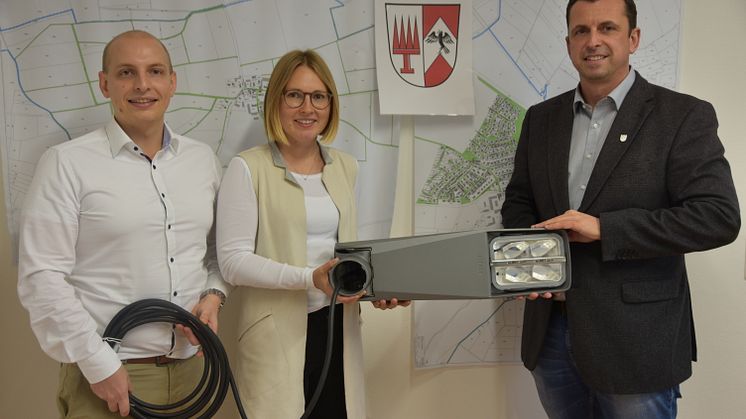 Abschluss der Umstellung der Straßenbeleuchtung in Köfering – Gemeinde rüstet vollständig auf sparsame LED um 