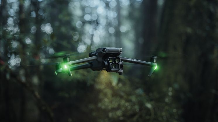 Mavic 3 Pro lifestyle 9