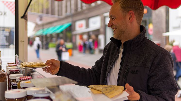 Auf dem Fleet Food Markt bieten regionale Anbieter kulinarische Köstlichkeiten an