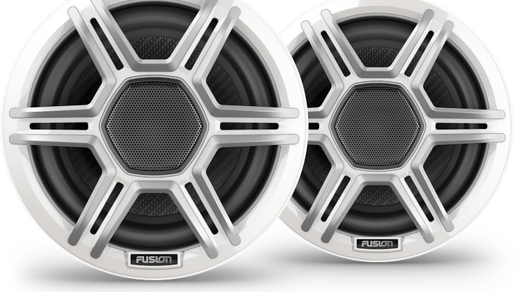 FusionApolloSpeakers_6.5inch_SportsWhite_Front_Nonilluminated_Group.png