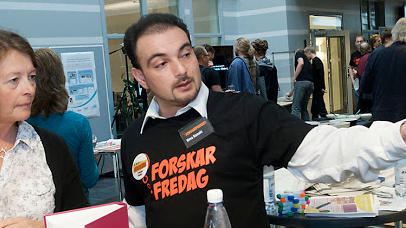 Närkontakt med forskare i Trollhättan