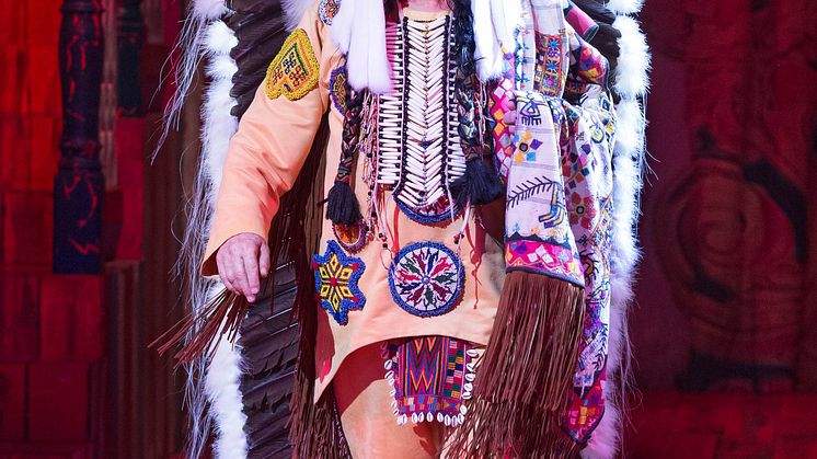 10_Sitting_Bull_Asger_Reher