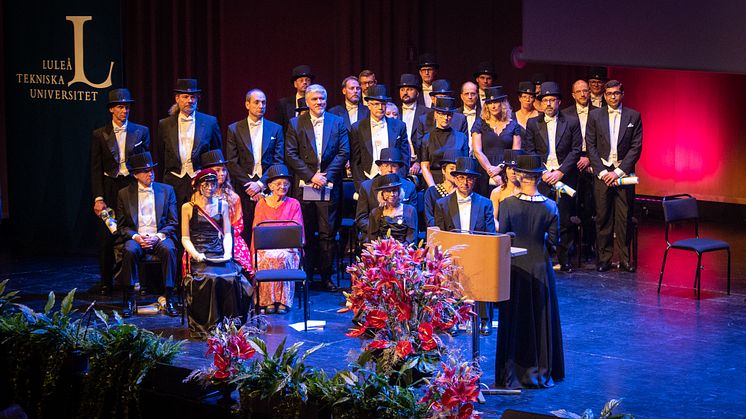 Nya professorer och hedersdoktorer