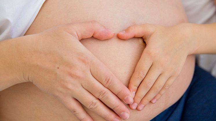 Lipödem-Behandlung während der Schwangerschaft: Risikofreie Wege zur Linderung. Foto: iStock / ElenaNichizhenova