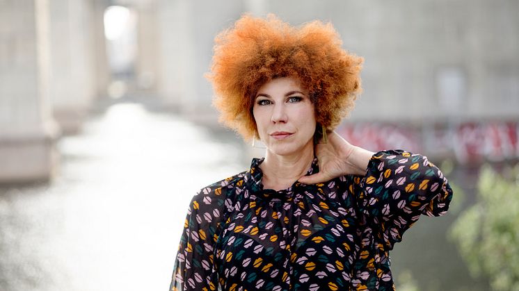 UPPBROTT LEDDE TILL KREATIV FLOD – APRIL SNOW SLÄPPER SITT DEBUTALBUM ”YOU” 
