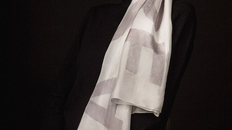 A SILK SCARF – design Jennie Adén och Melinda Urbansdotter