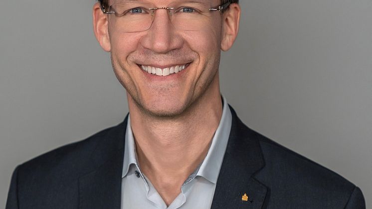 Sebastian Sippel Portrait.jpg