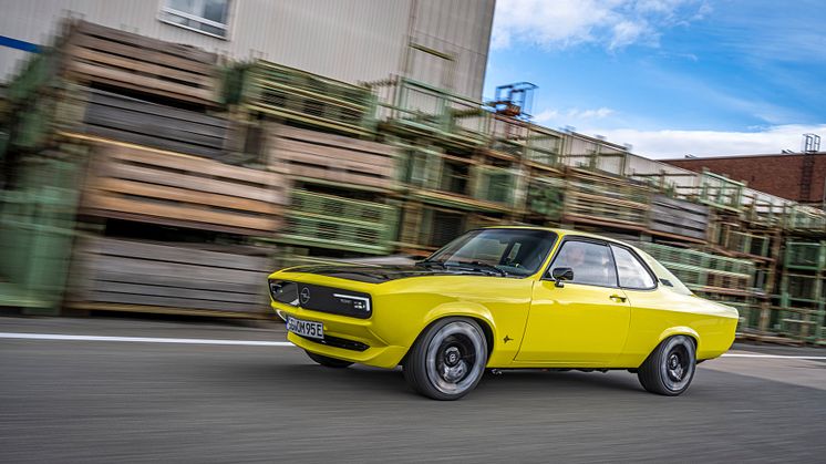18_Opel-Manta-GSe-ElektroMOD-515957