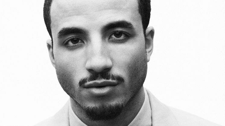 Kim Cesarion släpper "Undressed"