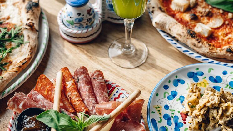 Åhléns välkomnar den italienska restaurangen Basta till Åhléns Citys takvåning
