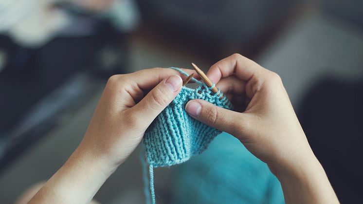 knit-869221_1280