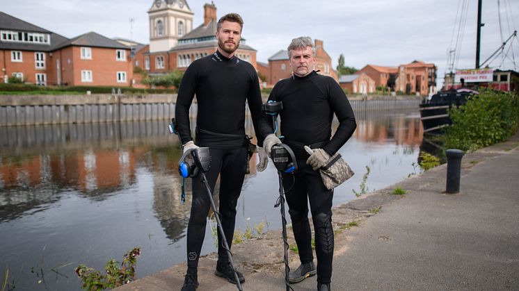 River Hunters_2