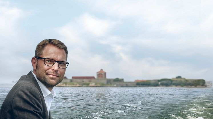 Emissions from international shipping can and must be reduced more quickly, according to Edvard Molitor, Environmental Manager at the Port of Gothenburg.