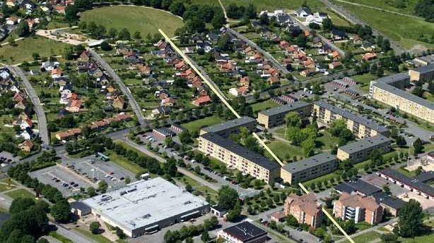 Konstverket Marmorlinjen förbinder Gamlegården och Näsby. 