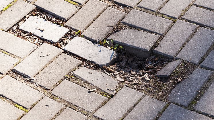 Wenn der Gehweg vor dem Haus saniert wird – wer muss was bezahlen?