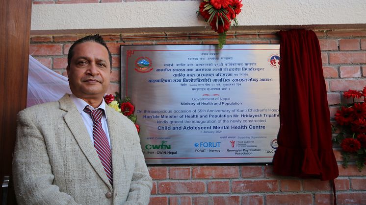 Dr Arun Kunwar