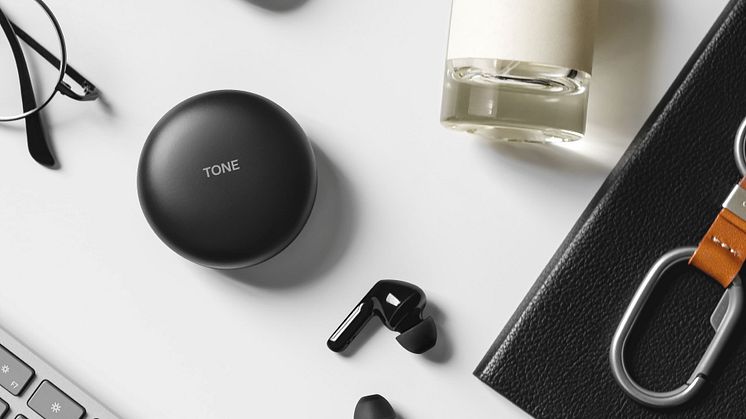 LG TONE Free 04