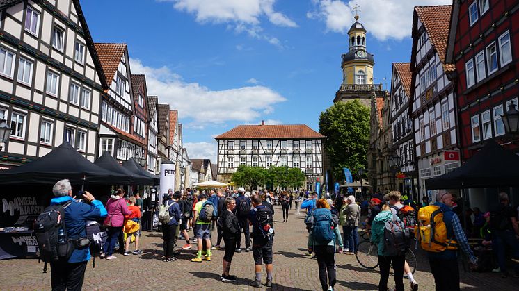 Megamarsch Weserbergland Start Rinteln.JPG