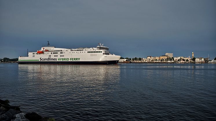 Jungfernfahrt von Scandlines' neuer Hybridfähre "Berlin" - 23. Mai 2016