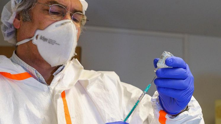 Nach Ostern geht es weiter: Das Impfzentrum in Fritzlar hat gegenüber Dr. Johannes Loewenstein (Foto) zugesagt, dass am 8. April insgesamt 150 Klient*innen und Mitarbeitende der Hephata-Behindertenhilfe in Schwalmstadt geimpft werden können.