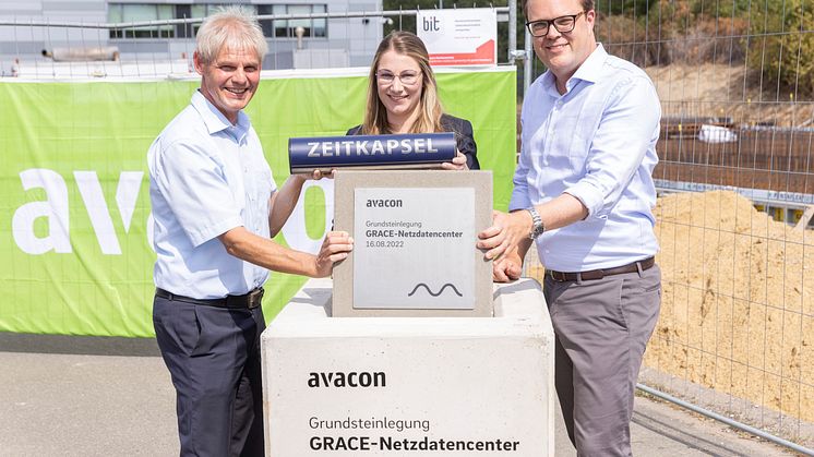 v.l.: Frank Klingebiel, Oberbürgermeister Stadt Salzgitter, Franziska Bremer-Grove, Projektleiterin Avacon Netz GmbH, Marten Bunnemann, CEO Avacon AG
