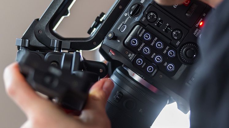 Canon EOS C400_Ambient_Christne Ng_Canon USA_Gimbal-09[1].jpg