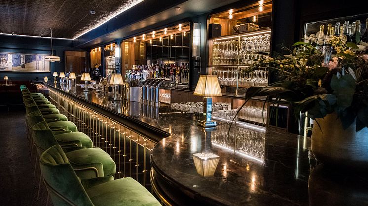 Watson´s Bar, Hotel Rival