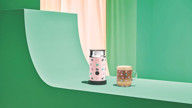 Nespresso x Chiara Ferragni Aeroccino 3 och Nespresso x Chiara Ferragni Coffee Mug