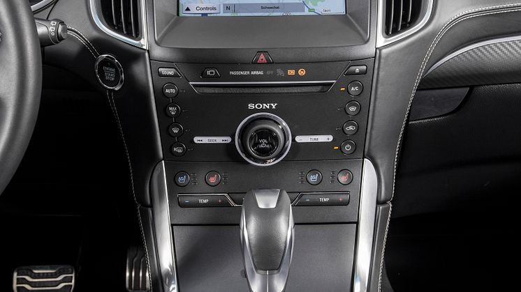 2016Edge_Vignale_White_Platinum_049