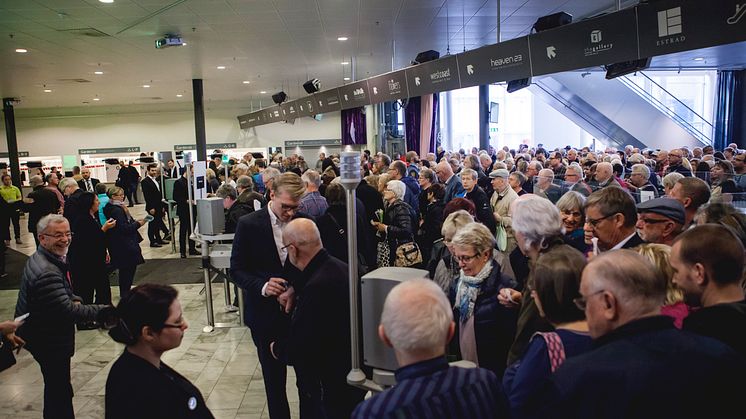 Glada miner innan insläpp på TUR 2015