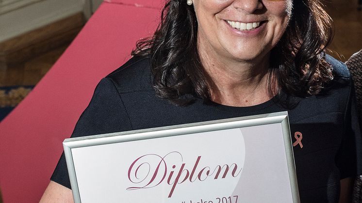 I oktober mottog överläkare och bröstkirurg Lena Myrskog Bröstcancerförbundets Utmärkelse. Nu säger hon upp sig på grund av bristande patientsäkerhet.  Foto: Bosse Johansson