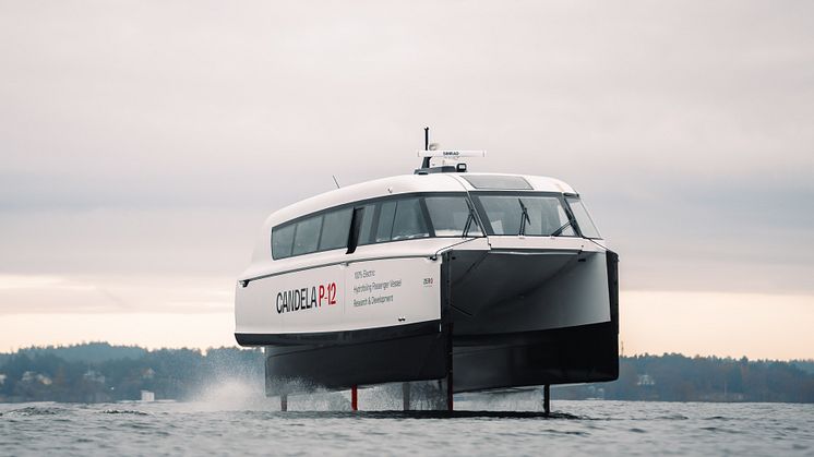 The 30-person Candela P-12 is the first electric passenger ship with high speed and long range, thanks to underwater wings - hydrofoils. A flight control computer stabilizes the vessel, preventing sea sickness even in rough weather.