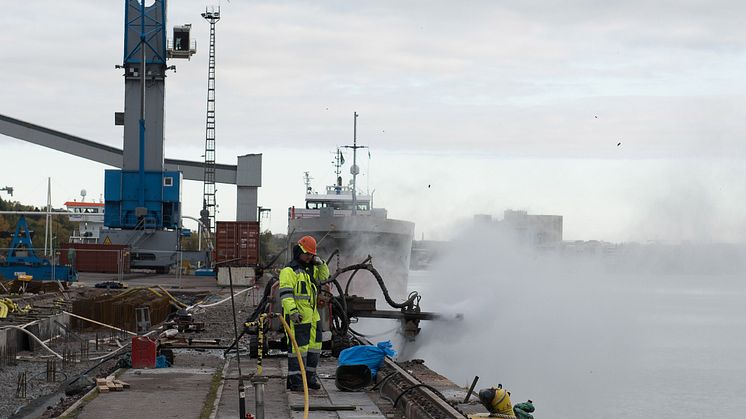 50-talskajen i Västerås hamn har renoverats för att klara ytterligare 50 år. Foto: Carl Winberg.
