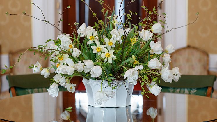 Blomsterarrangemang i prinsens Sällskapsvåning. Foto: PEW