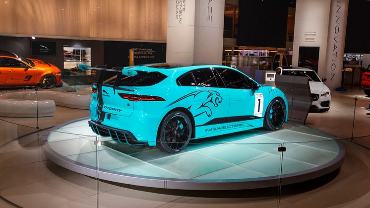jlrfrankfurt2017jaguaripaceetrophy011120917