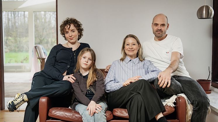 Bjørk Storm Engelshardt Kirkegaard, Luna Fuglsang Svelmøe,Trine Dyrholm og David Dencik kred. Martin Bo Kristensen.jpg