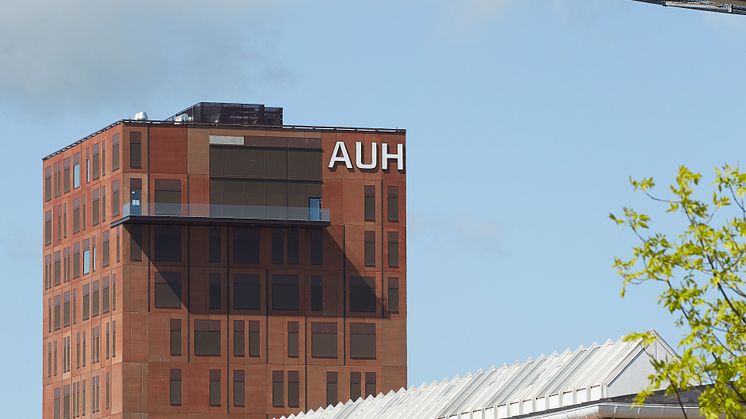 AUH FORUM med helikopter