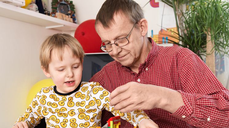 Professor Hans Rosling har ett barnbarn med cochleaimplantat