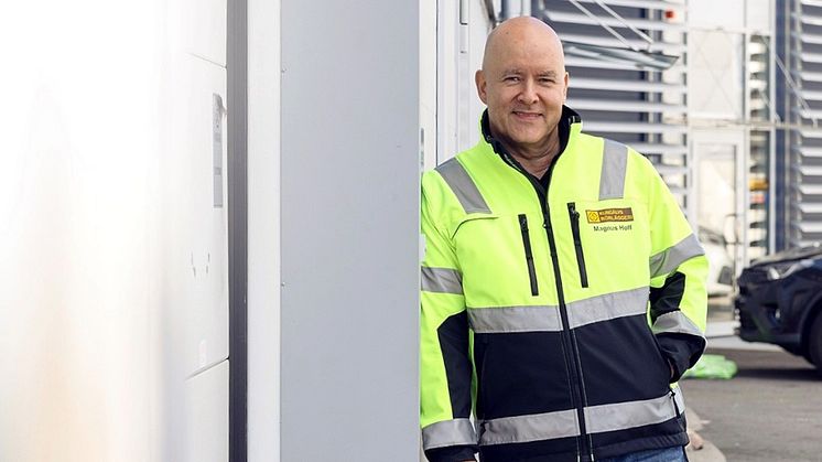 Intervju med Magnus Hoff som arbetar som projektledare på Kungälvs Rörläggeri och drivs av att leda riktigt stora projekt.