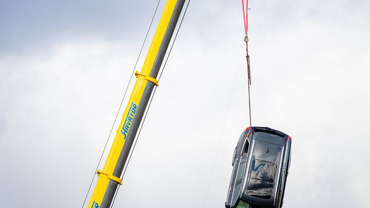 Volvo Cars kollisionstest kran 