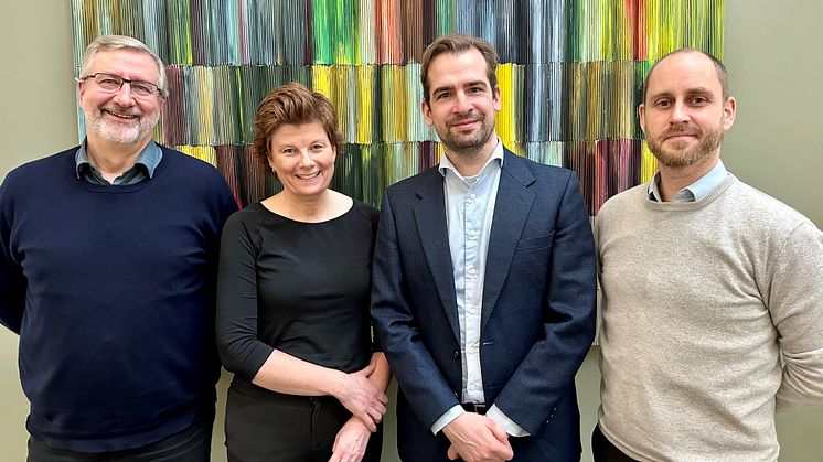 Fra venstre: Rudolf Meissner, fagansvarlig for gjenvinning hos IVAR, Ingrid Nordbø, administrerende direktør i IVAR,  Thomas Steenbuch Tharaldsen, styremedlem i ReSource og Idar Alvestad, Lead Product Manager i Quantafuel