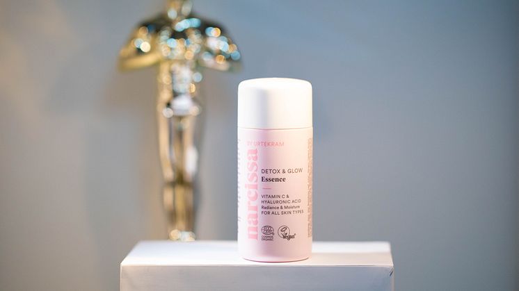 Narcissa by Urtekram Detox & Glow vinner Beauty Oscar för "Årets Essence" inom kategorin Bästa Ekologiska Produkter av Skönhetsredaktörerna
