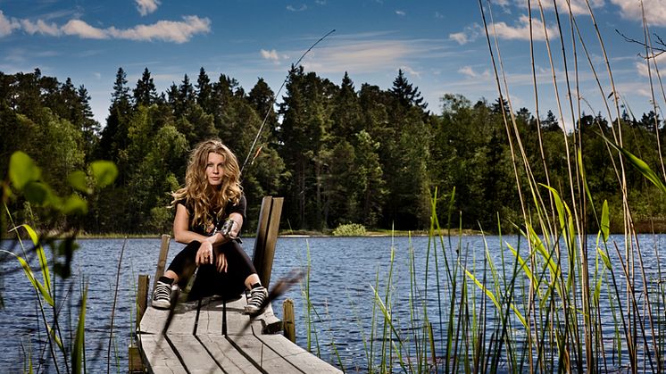 Pernilla Andersons åker med Joshua Radin på sverigeturne.