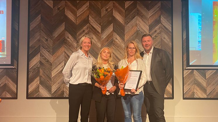 Vinnarna med representanter från Perrigo, Johnson & Johnson, samt VD Stig Tornell & Inköp- och logistikchef Maria Holmgren