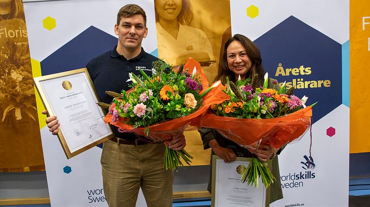 Vinnarna av Årets yrkeslärare i Skåne 2022, Andrée Danielsson (Fordon- och transportprogrammet Agnesfrids gymnasium Malmö) och Linn Piros, (Vård- och omsorgsprogrammet Consensum Gymnasium Lund).  Foto: David Lundin, Helsingborgs stad.
