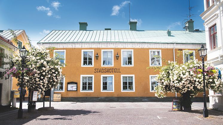 Det anrika stadshotellet från 1867 är beläget vid det pittoreska torget i Trosa
