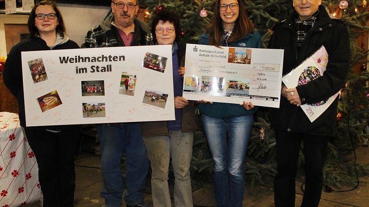 Aktion im Gut Mößlitz: "Weihnachten im Stall" - 9.000 Euro für Kinderhospiz Bärenherz