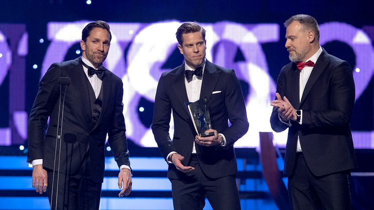 Årets lag blev Tre Kronor, ishockey och priset togs emot av Joel Lundqvist, Viktor Fasth och Rikard Grönborg